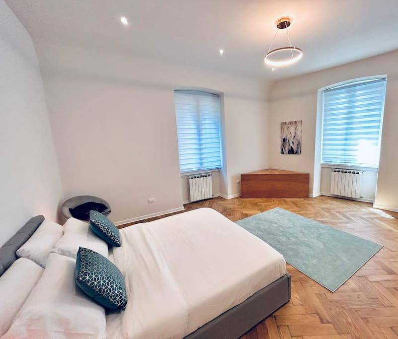 Ivi - Boutique Home Трієст Екстер'єр фото